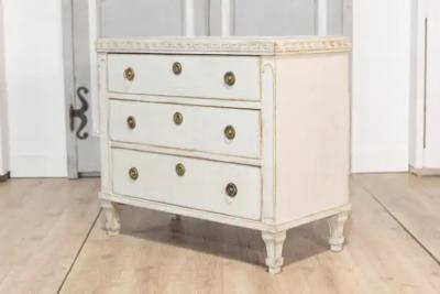 19th Century Swedish Chest of Drawers