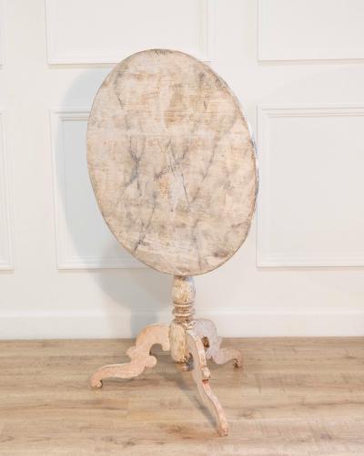 19th Century Swedish Gustavian Round Tilt Top Table in Painted Finish Circa 185