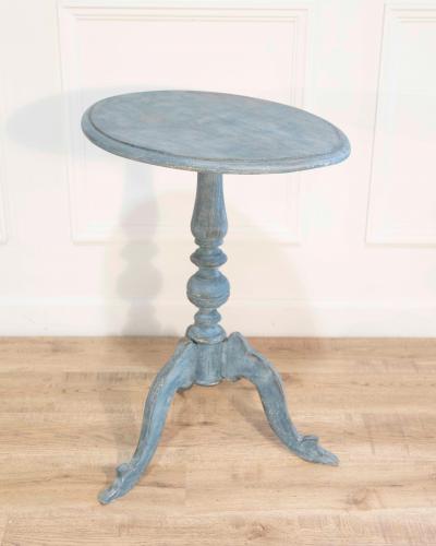 19th Century Swedish Tripod Oval Table in Original Painted Finish