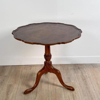 19th Century Tilt Top Table England circa 1810