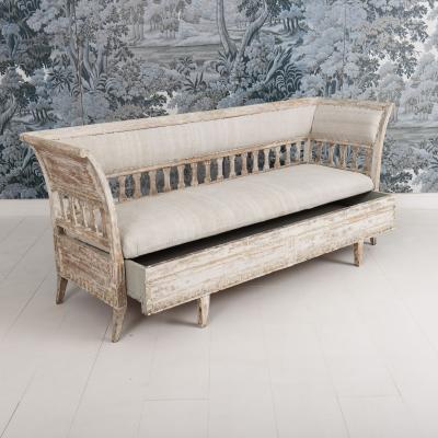 19th c Swedish Gustavian Trundle Daybed in Original Paint