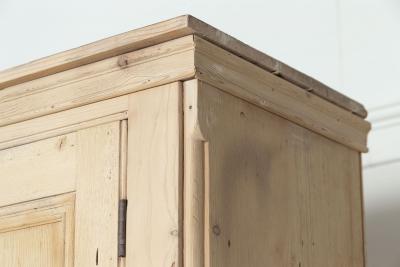 19thC English Pine Housekeepers Cupboard