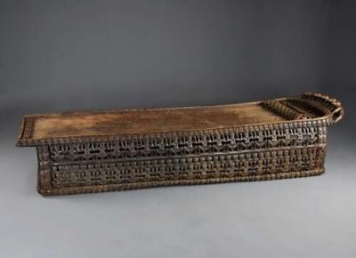19thc hand carved hardwood African Bamileke ceremonial bed or coffee table 