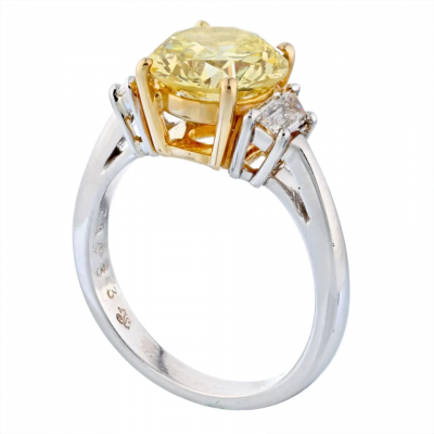 2 CARAT ROUND DIAMOND FANCY INTENSE YELLOW GIA THREE STONE ENGAGEMENT RING