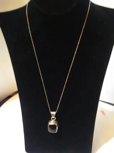 20 Sterling Silver and Onyx Taxco Mexico Pendant on Link Chain