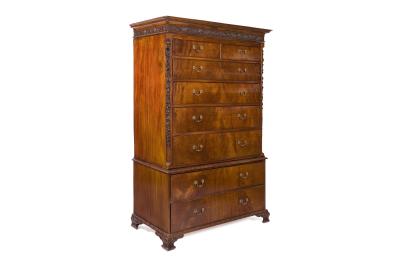 2042 18th Century Georgian Mahogany Chest on Chest