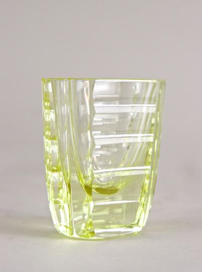 20th Century Art Deco Decanter Set Liquor Set With 6 Shot Glasses CZ ca 1920