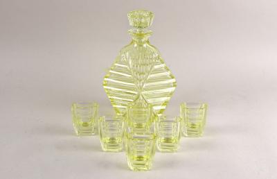 20th Century Art Deco Decanter Set Liquor Set With 6 Shot Glasses CZ ca 1920