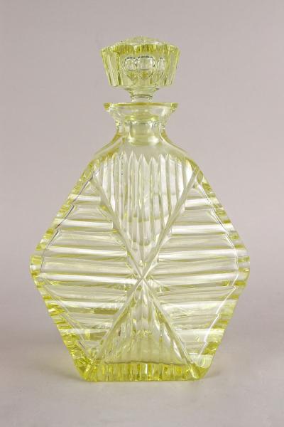 20th Century Art Deco Glass Decanter Set With 6 Shot Glasses CZ ca 1920