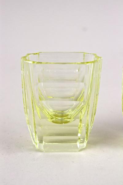 20th Century Art Deco Glass Decanter Set With 6 Shot Glasses CZ ca 1920