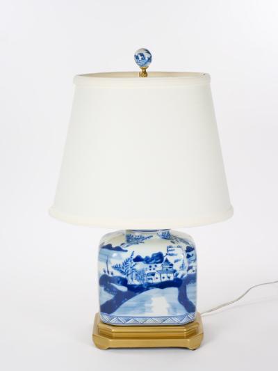 20th Century Blue White Chinoiserie Porcelain Wood Base Pair of Table Lamps