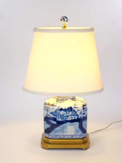 20th Century Blue White Chinoiserie Porcelain Wood Base Pair of Table Lamps