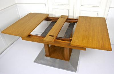 20th Century Extendable Oakwood Dining Table by Josef Hoffmann AT ca 1905