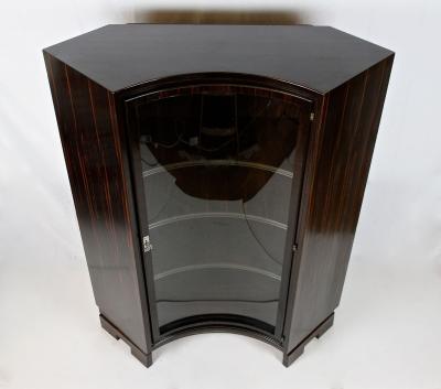 20th Century French Art Deco Curved Vitrine Corner Display Cabinet FR ca 1930