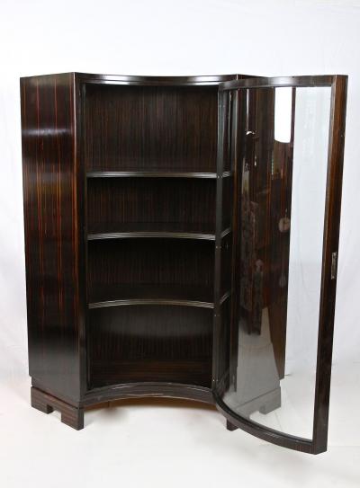 20th Century French Art Deco Curved Vitrine Corner Display Cabinet FR ca 1930