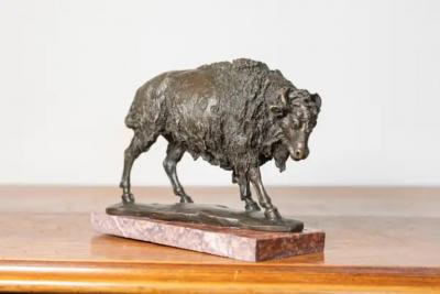 20th Century French Bronze Sculpture of a Bison on a Marble Base