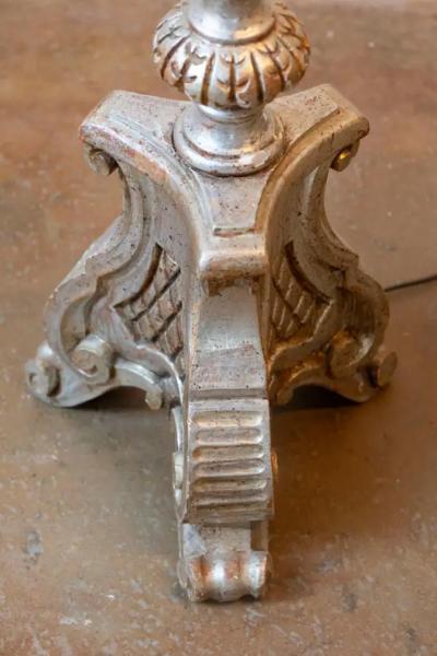 20th Century French Painted and Carved Wood Lamp with Neoclassical Detailing