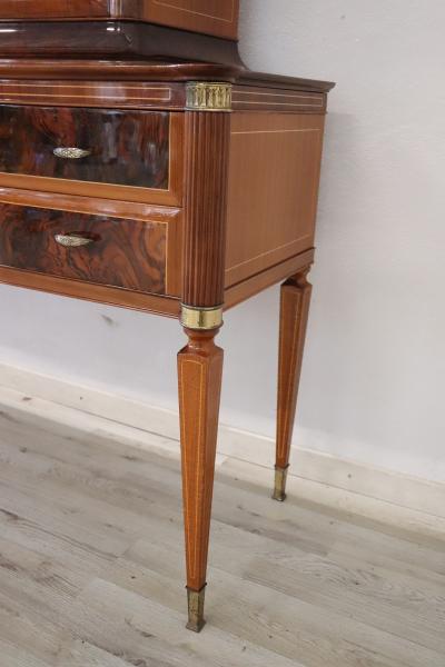 20th Century Italian Neoclassical Style Vitrine