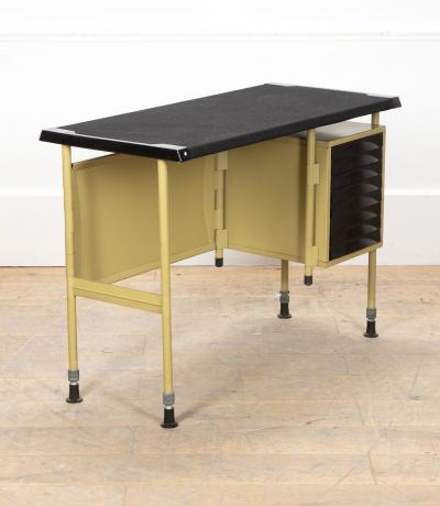 20th Century Italian Olivetti Spazio Desk
