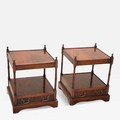 20th Century Italian Wooden Pair of Nightstands or Bedside Tables