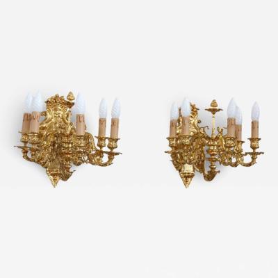20th Century Majestic Pair of Wall Lights in Gilded Bronze