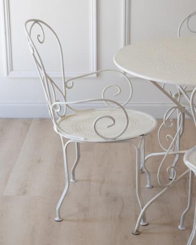 20th Century Wrought Iron Garden Furniture Set