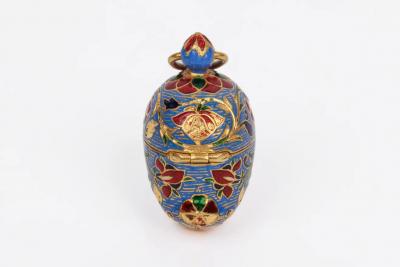 22K Indian Gold and Enamel Mango Shaped Pendant
