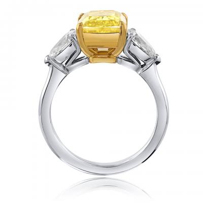 3 01ct Cushion Cut VVS2 Clarity Three Stone Diamond Engagement Ring