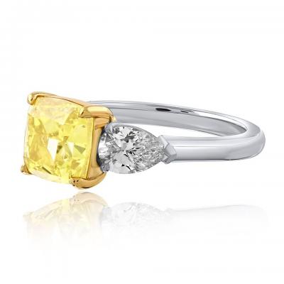 3 01ct Cushion Cut VVS2 Clarity Three Stone Diamond Engagement Ring