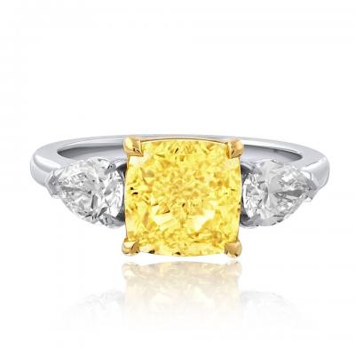 3 01ct Cushion Cut VVS2 Clarity Three Stone Diamond Engagement Ring