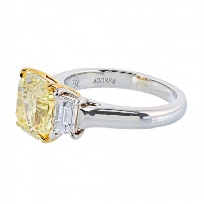 3 CARAT RADIANT CUT DIAMOND FANCY INTENSE YELLOW GIA