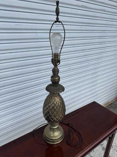 35 Regency Pineapple Style Lamp