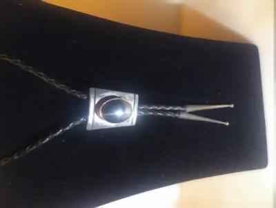 38 Leather Sterling Bolo Tie w Oval Onyx Setting Medallion