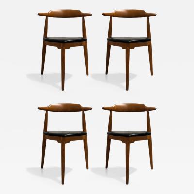 4 Petite Mid Century 3 Legged Chairs