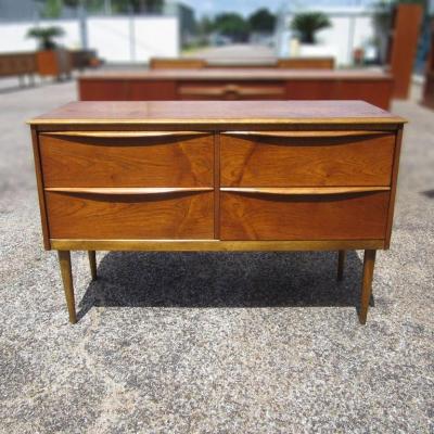 45 Vintage Midcentury Mahogany Dresser