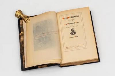 5 Volumes Victor Hugo Les Mis rables in Five Volumes 