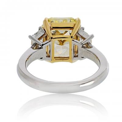 5 carat Radiant Cut Diamond Fancy Yellow GIA D color Traps Ring