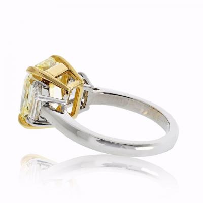 5 carat Radiant Cut Diamond Fancy Yellow GIA D color Traps Ring