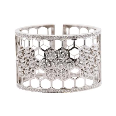 6 5 CTTW Round Cut Diamond Honeycomb Motif 14k White Gold Bangle Bracelet