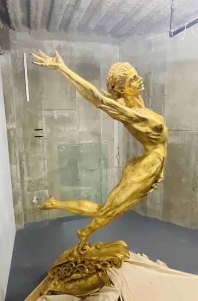 8 Monumental Sculpture by Greg Wyatt Women Athletes Bronze 1996 Olympics