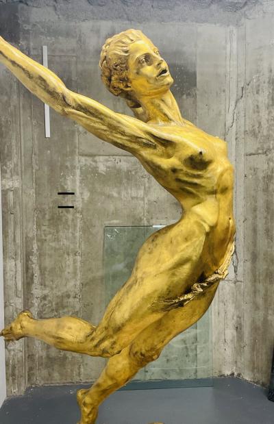 8 Monumental Sculpture by Greg Wyatt Women Athletes Bronze 1996 Olympics