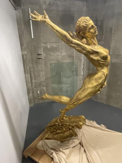8 Monumental Sculpture by Greg Wyatt Women Athletes Bronze 1996 Olympics