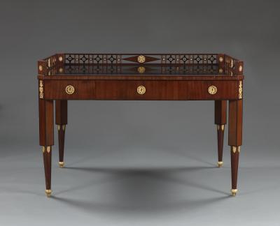 8035 AN EXCEPTIONAL MAHOGANY AND EBONY INLAID AND GILT BRONZE MOUNTED