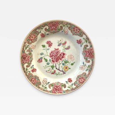 A Chinese famille rose plate Yongzheng period