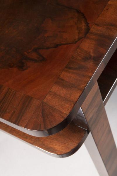 A Constructivist Occasional Table