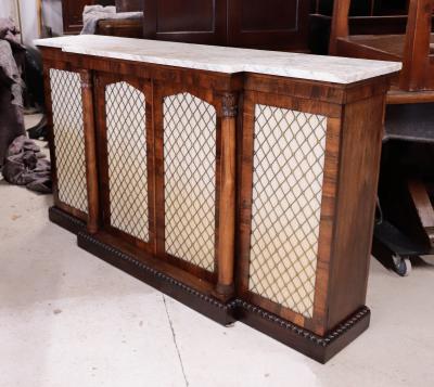 A English Regency Side Rosewood Side Cabinet Sideboard circa 1820