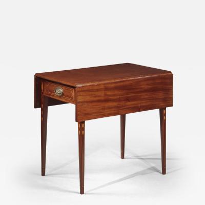 A FEDERAL INLAID MAHOGANY SINGLE DRAWER PEMBROKE TABLE