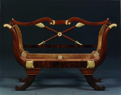 A FINE AND UNUSUAL SET OF FOUR MAHOGANY AND GILTWOOD BENCHES