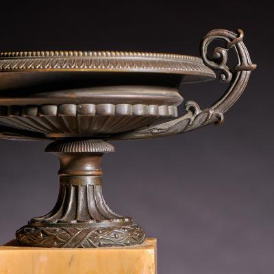 A FINE PAIR OF EARLY 19TH CENTURY FRENCH GRAND TOUR BRONZE AND SIENA MARBLE