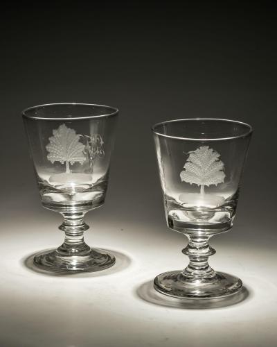 A FINE PAIR OF ENGRAVED BUCKET BOWL GOBLETS